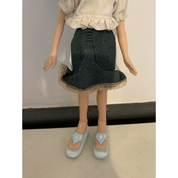 Vintage 2001 Bratz MGA Purple Eyes Meygan Fashion Doll ‎ - Denim Skirt - Picture 2 of 4
